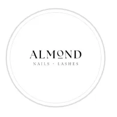 logo Almond Nail Art